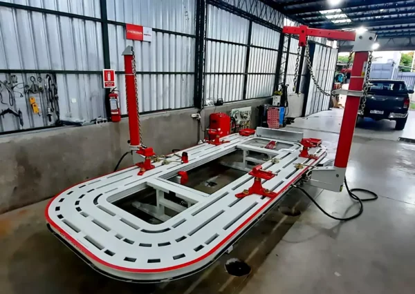 kpm-ranger-img-2 Banco de estirado de chasis para chapista KPM Ranger