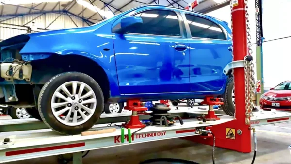 kpm-ranger-img-4 Banco de estirado de chasis para chapista KPM Ranger